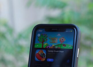 Candy Crush Saga Game Review: Is It The Ultimate Puzzle Adventure?